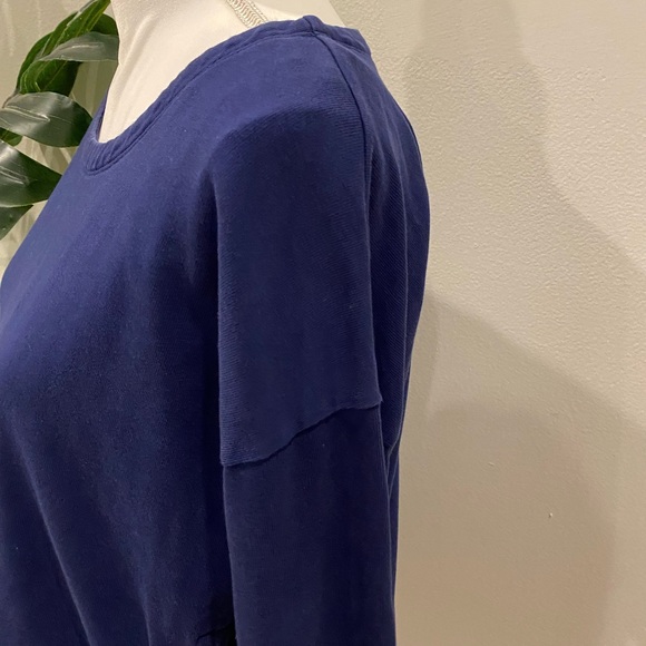 Vineyard Vines double layer navy top size M - Picture 3 of 9